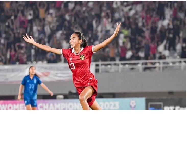 20240505_Pemain-Timnas-Putri-Indonesia-U17-Claudia-Scheunemannsaat-selebrasi-gol.jpg