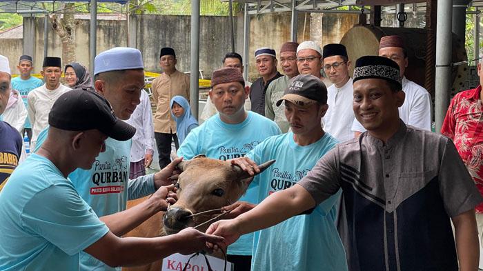 20240618-Kapolres-Bangka-Selatan-AKBP-Trihanto-Nugroho-2.jpg<pf>20240618-Kapolres-Bangka-Selatan-AKBP-Trihanto-Nugroho.jpg<pf>20240618-Kapolres-Bangka-Selatan-AKBP-Trihanto-Nugroho-1.jpg<pf>20240618-Kapolres-Bangka-Selatan-AKBP-Trihanto-Nugroho-3.jpg