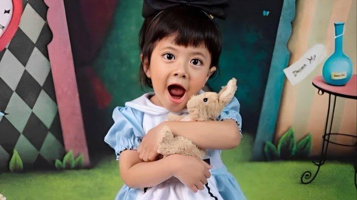 Sosok Zehan Almira Bocah Ceria Viral di Medsos dan TV, Idap ...