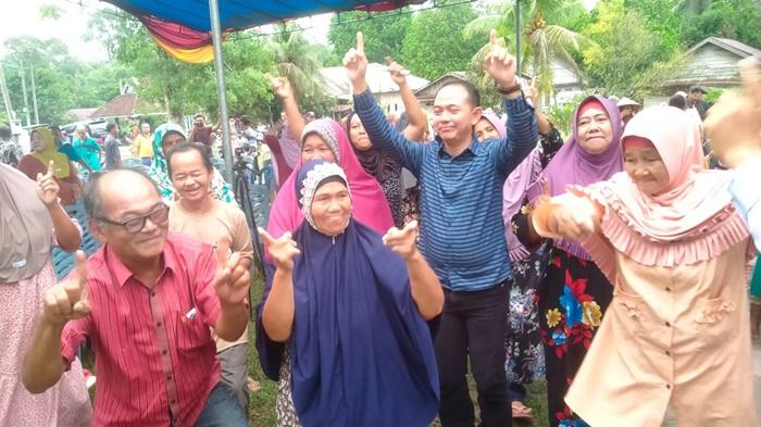 20241102-Masyarakat-Desa-Banyu-Asin-antusias-saat.jpg