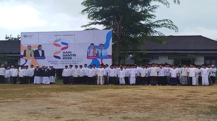 bangka/20251022-APEL-AKBAR-Kegiatan-apel-akbar-peringatan-Hari-Santri-Nasional-2025-di.jpg