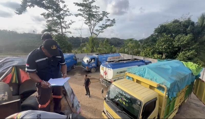 Kades Kaget 42 Ton BBM Subsidi Ditimbun di Bukit Mang Kadir Belinyu, Lima Orang Ditahan Polisi