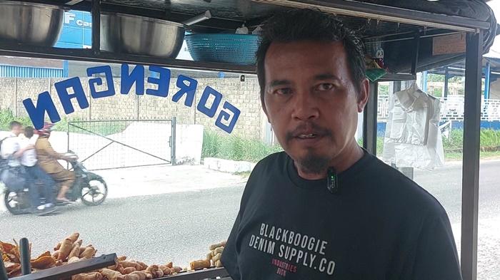 20260120-PENJUAL-GORENGAN-Kelangkaan-gas-LPG-3-kilogram-dikeluhkan-Agus.jpg