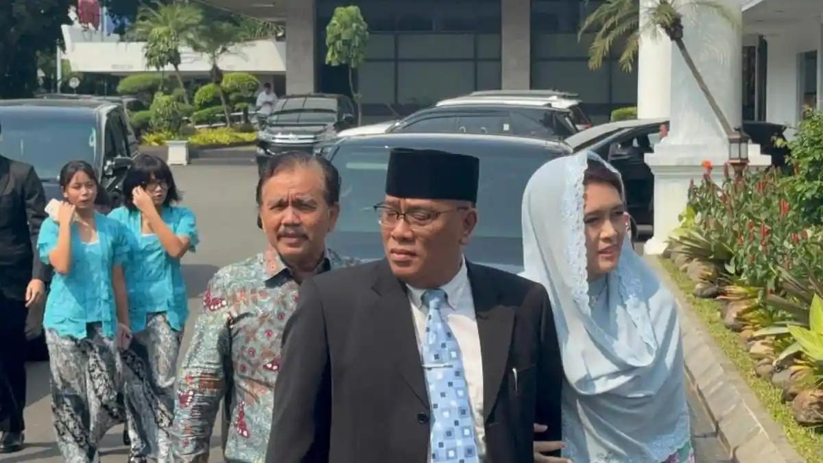 Video : Jumhur Hidayat Datangi Istana Negara Saat Isu Reshuffle Kabinet Menguat