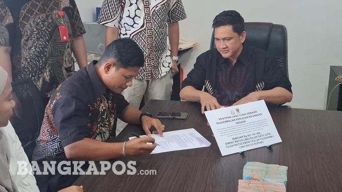 Herman Fu Kembali Kembalikan Kerugian Keuangan Negara ke Kejati Babel, Total Titipan Rp951 Juta - Bangkapos.com