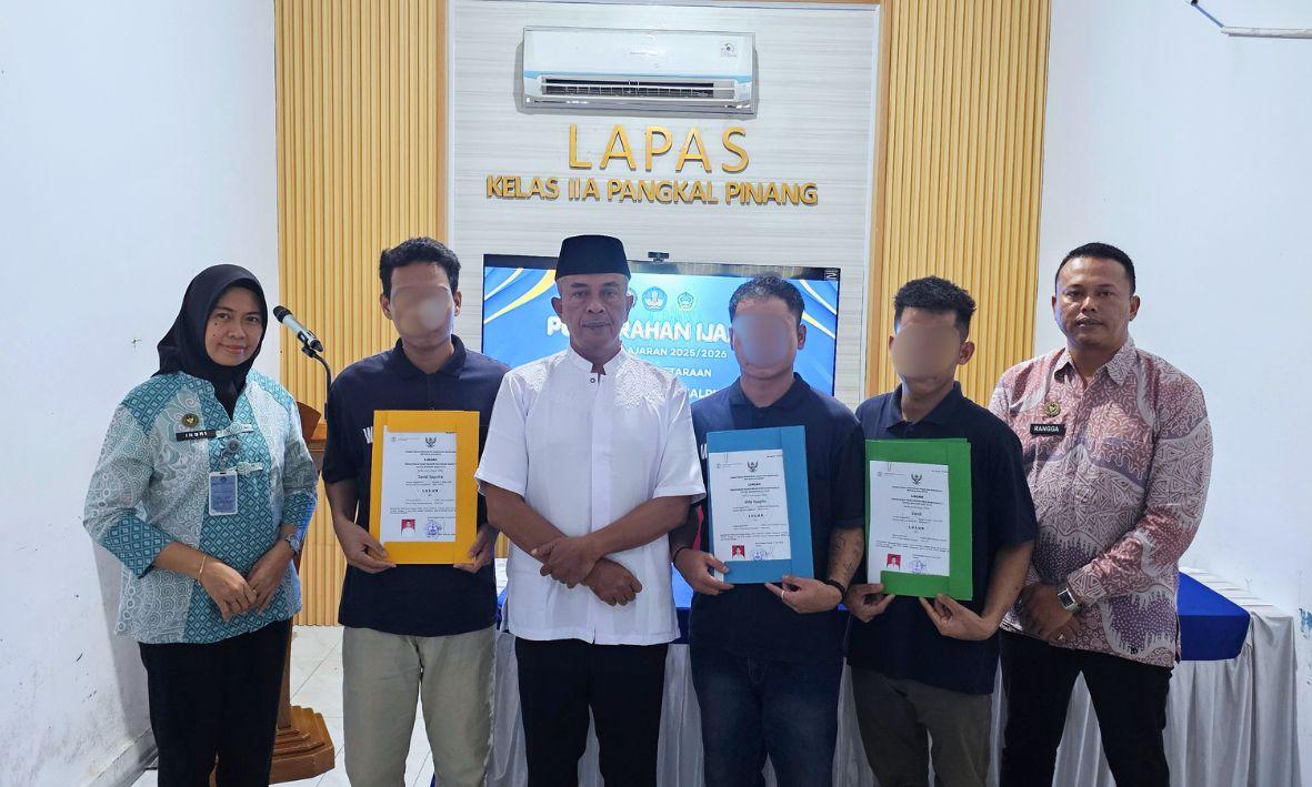 Hak Pendidikan Terpenuhi, 49 Warga Binaan Lapas Pangkalpinang Kantongi Ijazah Kesetaraan - Bangkapos.com