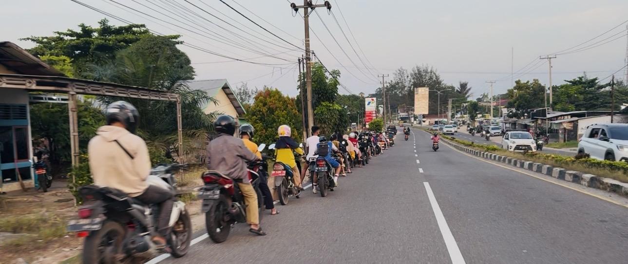 Akademisi Ungkap Penyebab Antrean Panjang Pertalite di Bangka Tengah, Ada Efek Panic Buying - Bangkapos.com