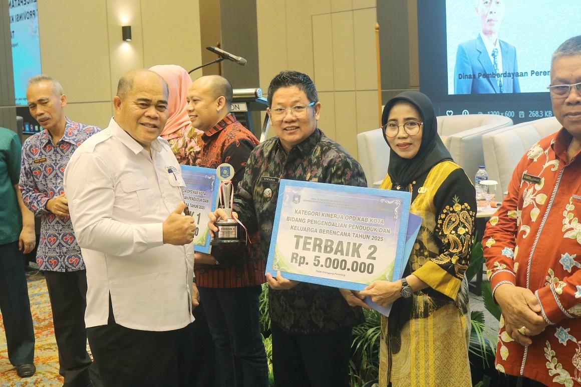 bangka/Bangka-Tengah-dapat-penghargaan-ne.jpg