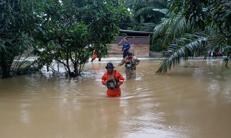 Banjir-di-Desa-Tepus-Bangka-Selatan.jpg