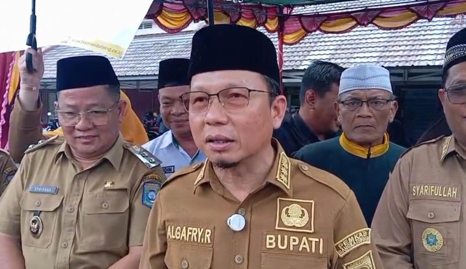 Bupati-Algafry-tengah-diwawancara-ne.jpg