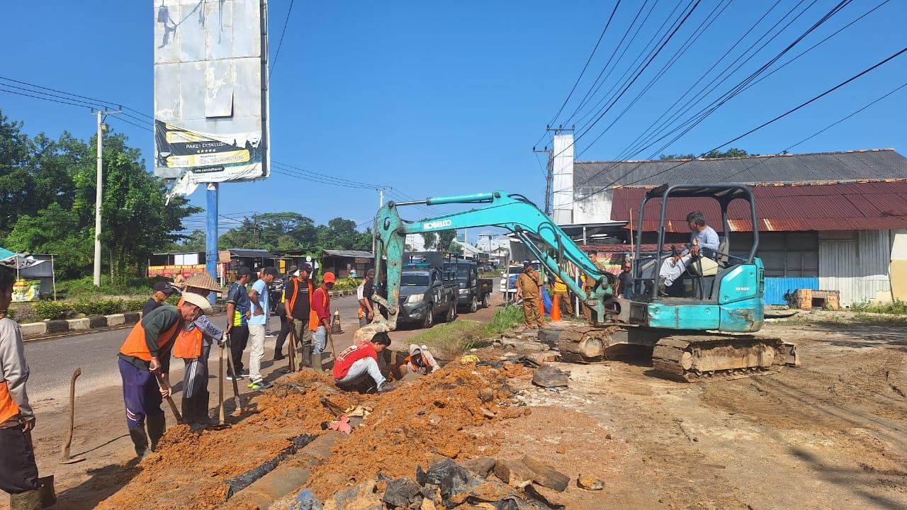 Normalisasi-saluran-air-di-Bangka-Tengah-ne.jpg