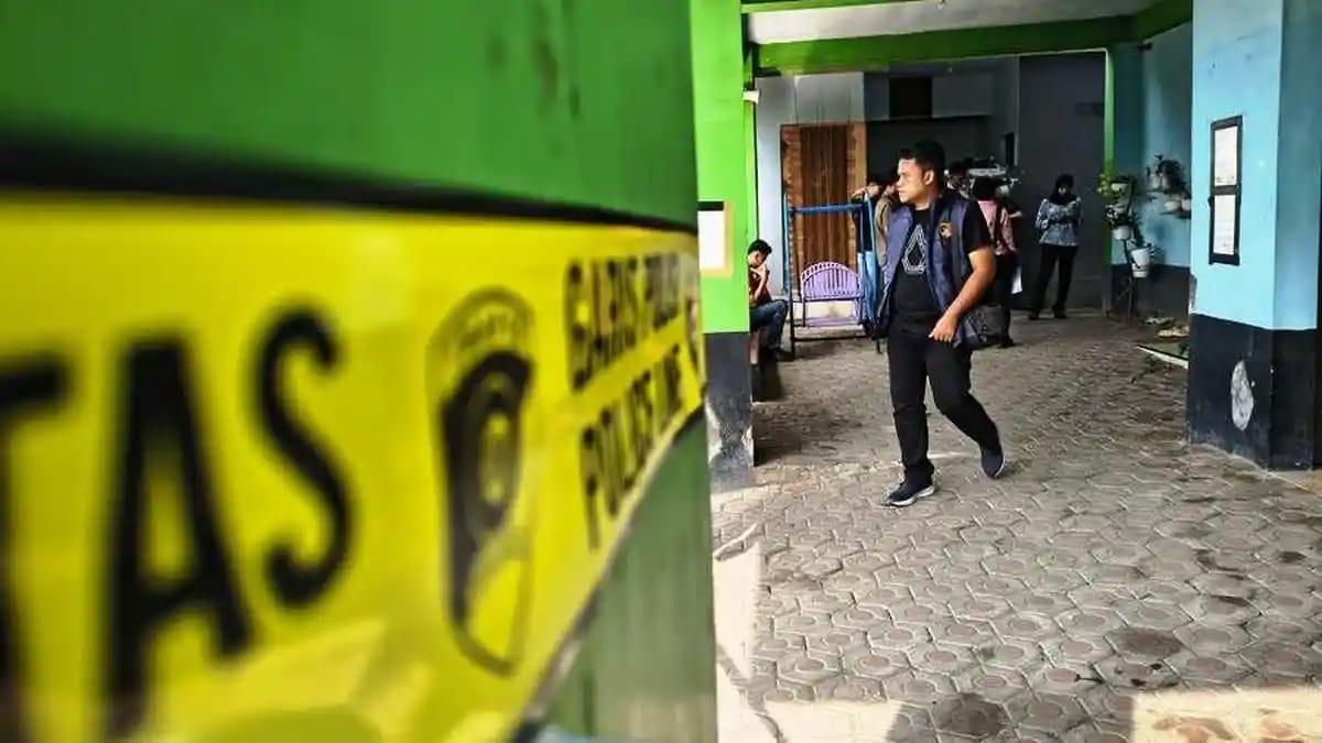 Padepokan-Padang-Ati-Pekalongan-disegel.jpg
