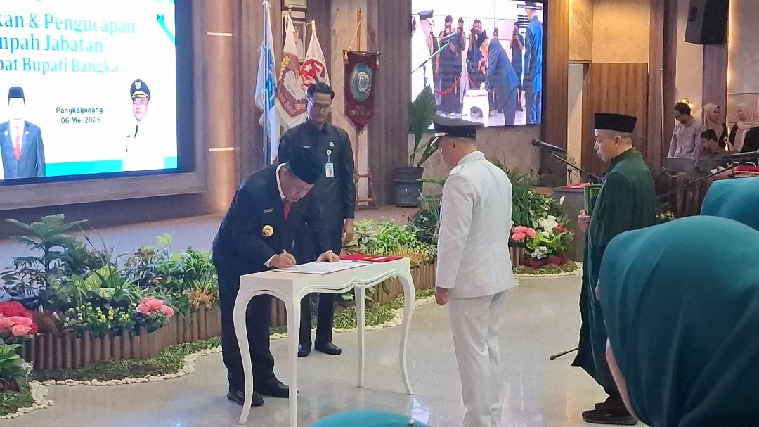 Pelantikan-Jantani-Ali-jadi-PJ-Bupati-Bangka.jpg