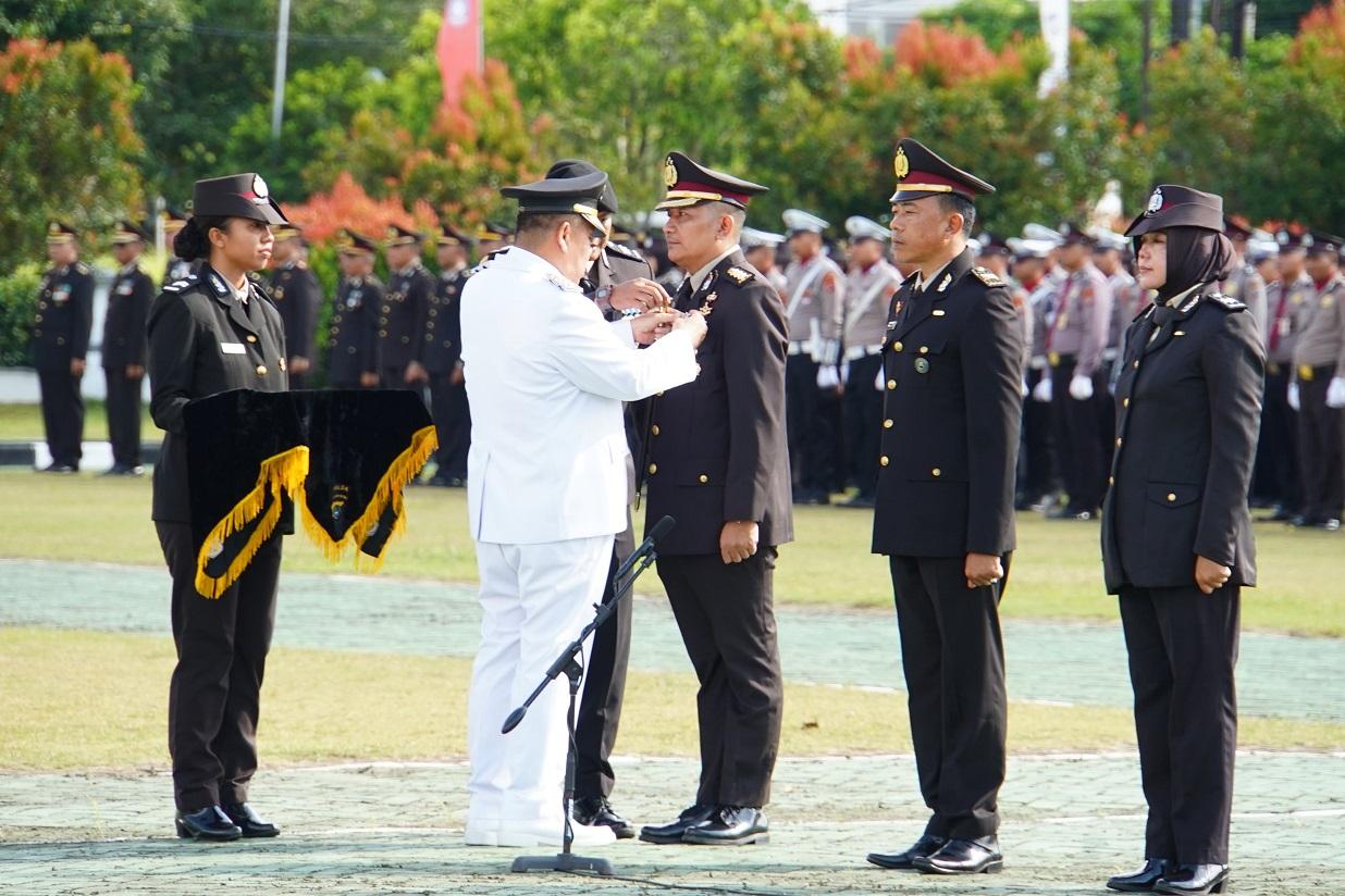 3 Polisi Terima Penghargaan Bintang Bhayangkara Nararya