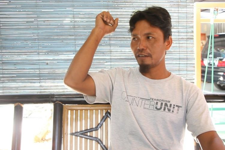 as-34-saat-diwawancara-di-kampungnya-dusun-matek-maling.jpg