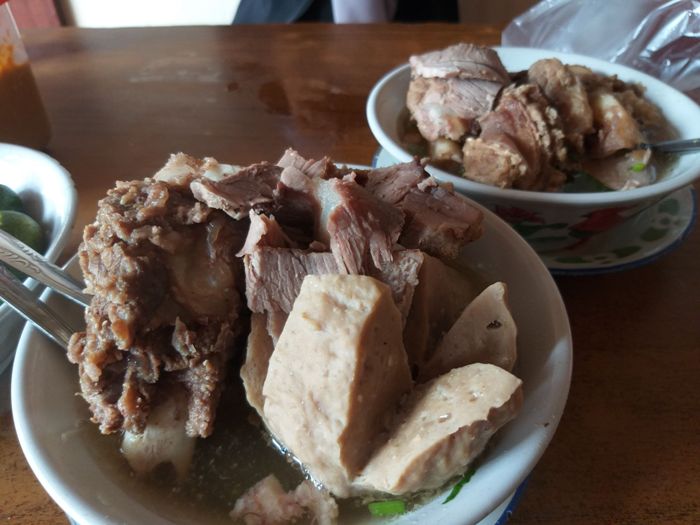 baksi-m1.jpg<pf>bakso-m4.jpg