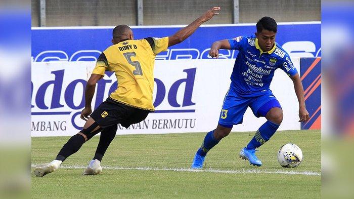 febri-hariyadi-dalam-laga-persib-bandung-kontra-barito-putera-di-stadion-si-jalak-harupat.jpg