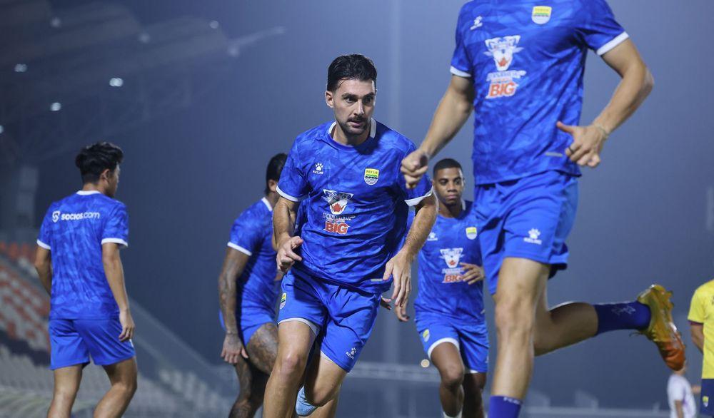pemain-persib-bandung-latihan.jpg