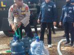 20231004-Polisi-kembali-mendistribusikan-air-bersih.jpg