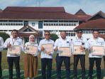 20240903-PLN-Group-wilayah-kerja-Bangka-Belitung-saat-menerima-apresiasi.jpg<pf>20240903-Penyerahan-sertifikat-penghargaan-dari-Dinas-Ketenagakerjaan-1.jpg