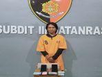 bangka/20240916-Tersangka-Muhamad-Ilham-alias-MI-26-beserta-barang-bukti.jpg