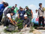 20250615_Tanam-Pohon-Pantai-Batu-Tunggal.jpg