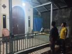 20251003-DATANGI-RUMAH-Anggota-Unit-Tipidter-Satreskrim-Polres-Belitung-mendatangi-rumah-HR.jpg