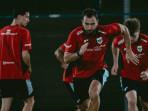 20251004-Ole-Romeny-bersama-pemain-timnas-indonesia-lainnya-latihan-di-jeddah.jpg
