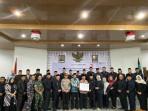 20251004-PENGUMUMAN-PENETAPAN-Rapat-paripurna-pengumuman-penetapan.jpg20251004-PENGUMUMAN-PENETAPAN-Rapat-paripurna-pengumuman-penetapan-Bupati-1.jpg