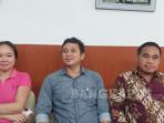 20251007-PH-Ketua-Poktan-Suka-Makmur-Suhardi-Tengah-saat-berfoto-bersama.jpg