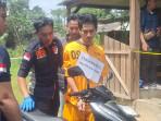 20251009-TERSANGKA-PEMBUNUHAN-Tersangka-Hasan-dikawal-ketat-anggota-Ditreskrimum-12.jpg