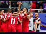 20251016-pemain-timnas-yordania-melakukan-selebrasi.jpg