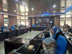 DPRD-Babel-Audiensi-soal-pencemaran-air-Desa-Rajik.jpg