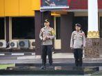 Kapolda-Babel-Irjen-Pol-Hendro-Pandowo-berdiri-upacara.jpg