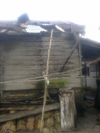 Puting Beliung Terjang 16 Rumah Warga Penyak - puting_beliung_2.jpg