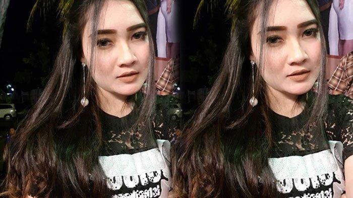 Reaksi Nella Kharisma dan Katty Butterfly Lintasi Jalan di Satui Tanahbumbu, Jalane Ekstrem