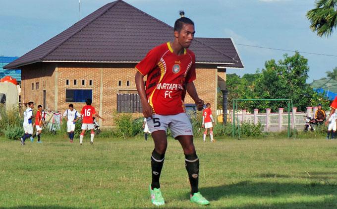 Selalu Tiru Gaya Rambut Mexes