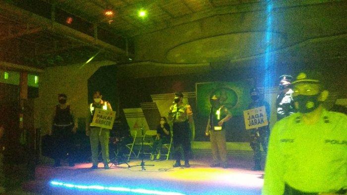 Tim Gabungan Polri, TNI dan Satpol PP Kota Banjarbaru Patroli Sosialisasi Perwali