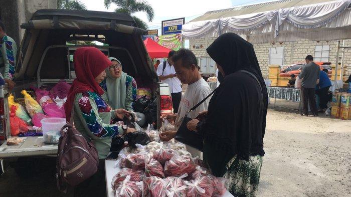 Gelar Pasar Murah di Landasan Ulin Utara, DKP3 Banjarbaru Masifkan Gerakan Pangan Murah