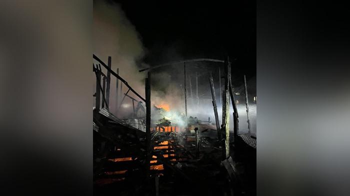 Api Membara di Benuaraya Batibati Tanahlaut, Tiga Rumah Tinggal Puing dan Dua Lainnya Rusak Sebagian