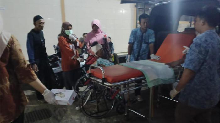 Viral Remaja di Pacitan Gelap Mata Disebut Cucu Pungut, Bacok Kepala Nenek Pakai Golok