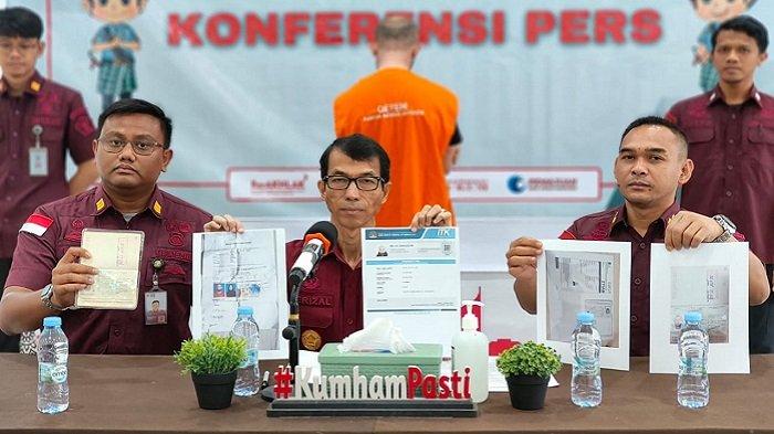 Dideportasi ke Negaranya, Pria Aljazair Ini Tinggal dan Menikah dengan Wanita Tanahbumbu