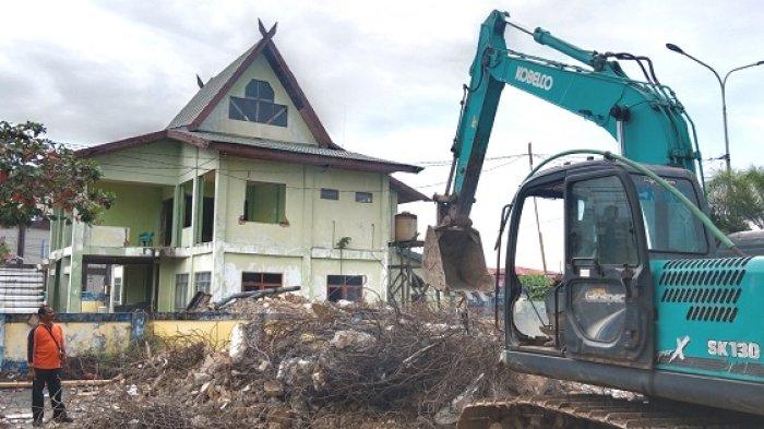 Komisi I DPRD Kotabaru Soroti Pembongkaran Toilet dan Bangunan Gedung Juang