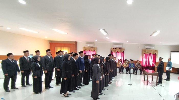 Anggota Panwaslu Kecamatan Dilantik, Bupati Tabalong : Tanggungjawabnya Besar