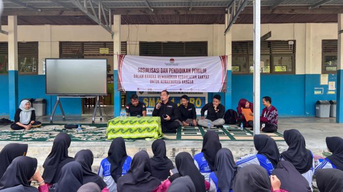 Sasar Pelajar, KPU Bersama Bawaslu Tabalong Gelar Pendidikan Pemilih di SMAN 1 Jaro