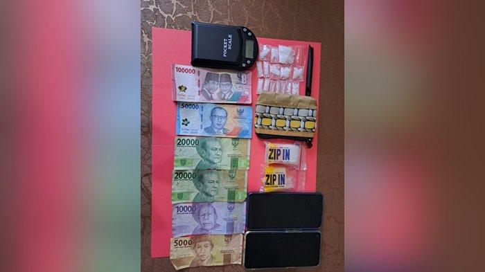 Belasan Paket Sabu-Sabu Didapat dari Warga Liang Anggang Banjarbaru, Percakapan di Ponsel