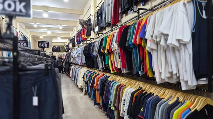 Rencana Aturan Ketat Impor Pakaian Bekas, Pebisnis Thrifting di Banjarmasin Takut Gulung Tikar
