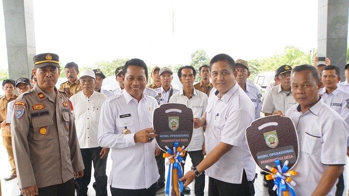 Serahkan 150 Mobil Operasional Desa, Bupati Balangan Minta Layanan Lebih Cepat dan Maksimal