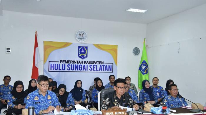 Bupati HSS Syafrudin Noor paparkan secara terpisah, karena tengah tugas luar.2