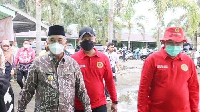 Wujudkan Kekebalan Kelompok, Pemkab HSS dan BIN Gelar Vaksinasi Massal